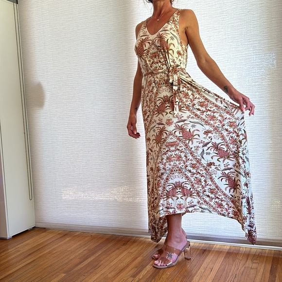 Never worn. NWT lucky Brand Day floral dress S, Minor flow at belt - Picture 4 of 6